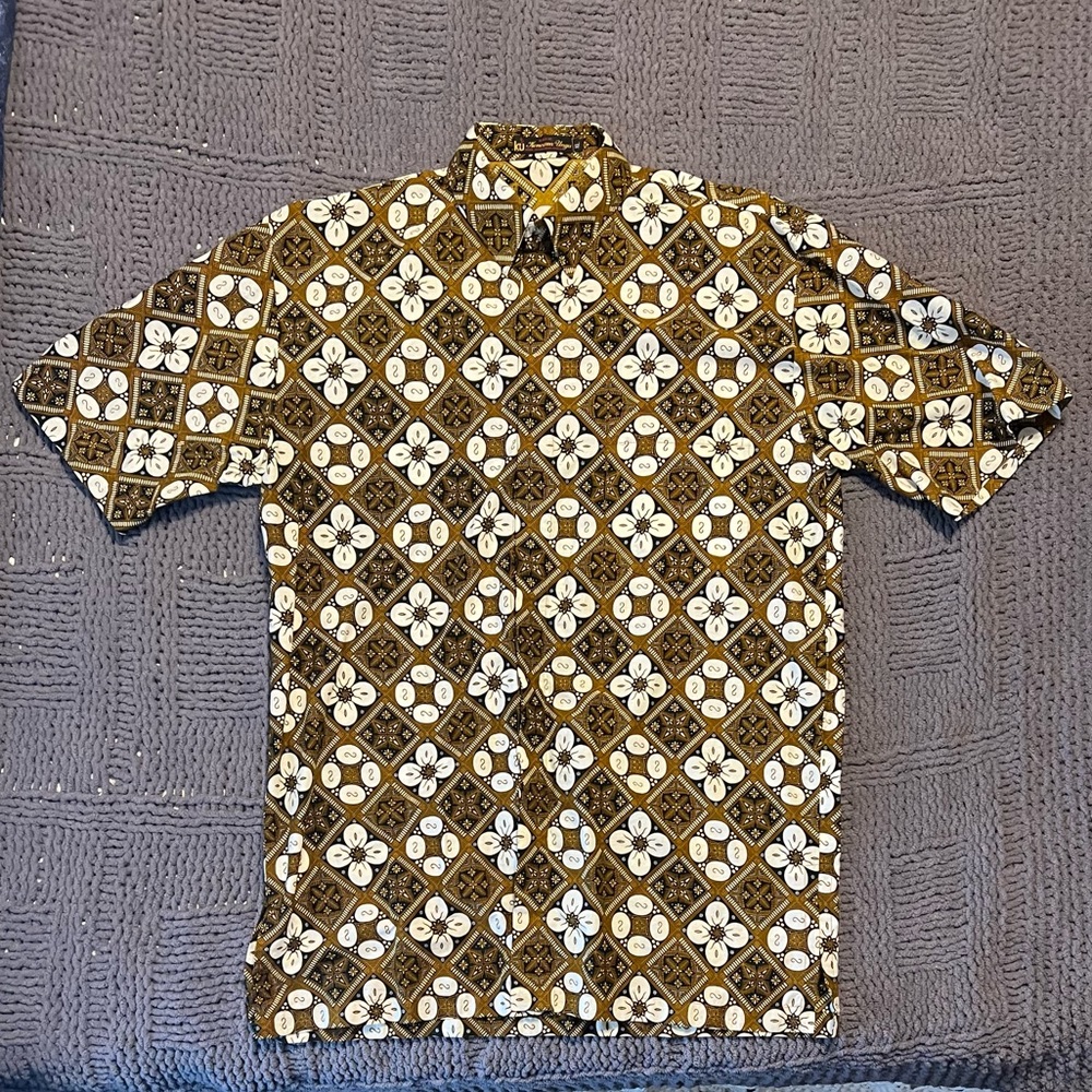 Men’s button up - Picture 3 of 9